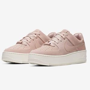 Nike Air Force 1 Sage Low